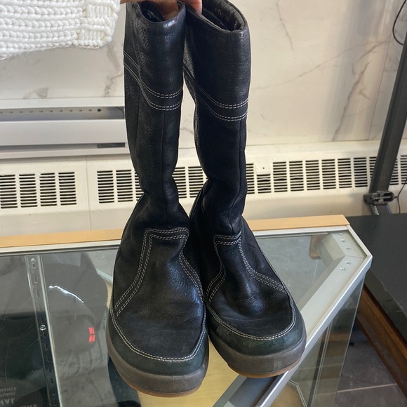 Ecco Black Leather Winter Boots with wool lining 40 - Picture 3 of 8